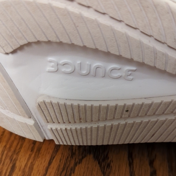 Euc Like new Adidas White Edge 5 Lux Sneakers